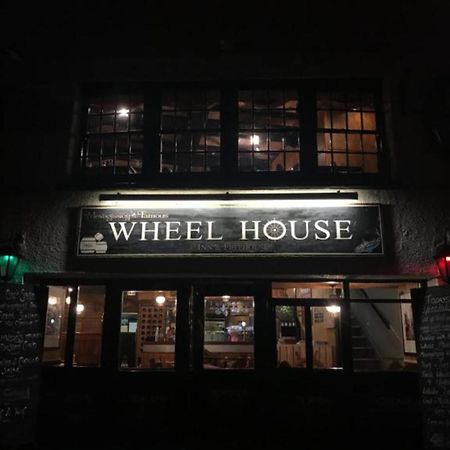 Отель The Wheel House Мевагисси Экстерьер фото